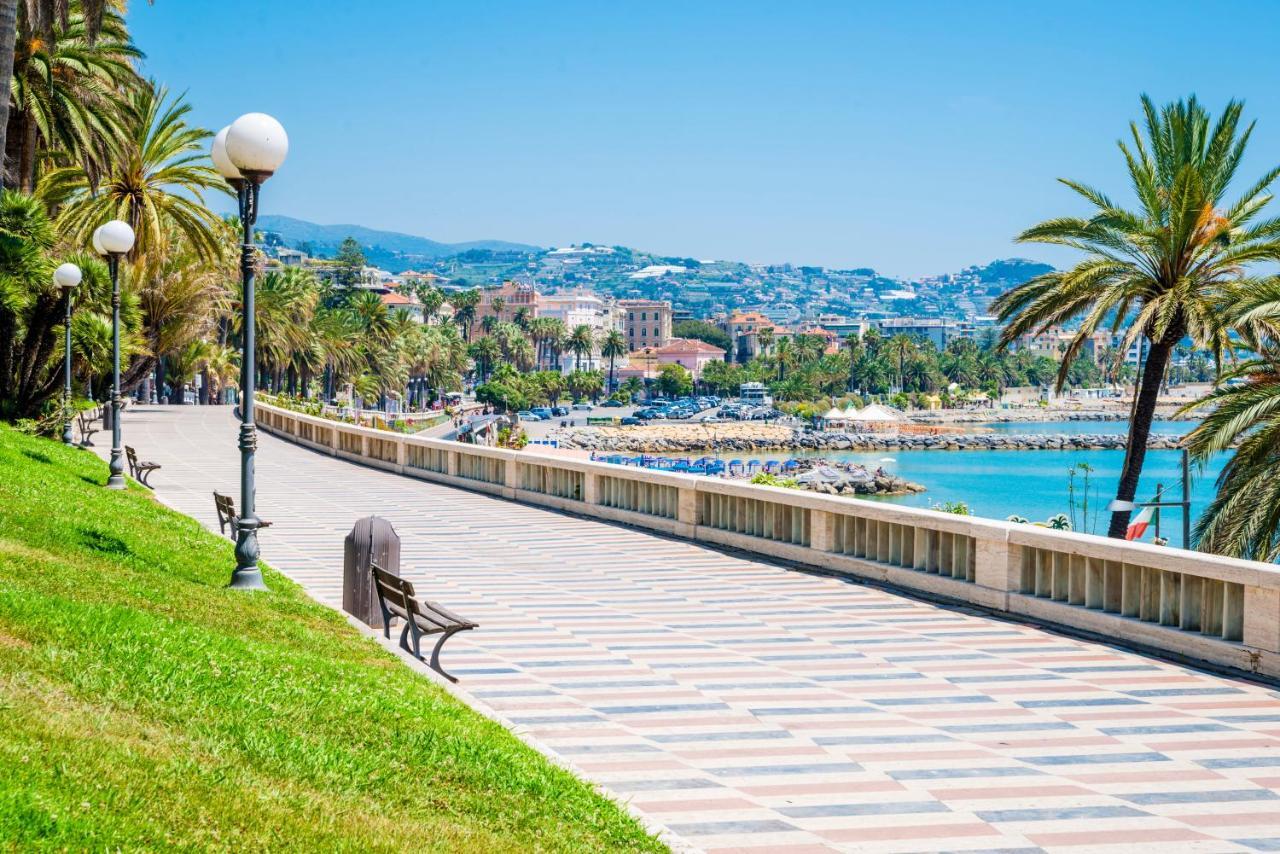 Casa Fiorenza Parcheggio Privato Sanremo Luaran gambar