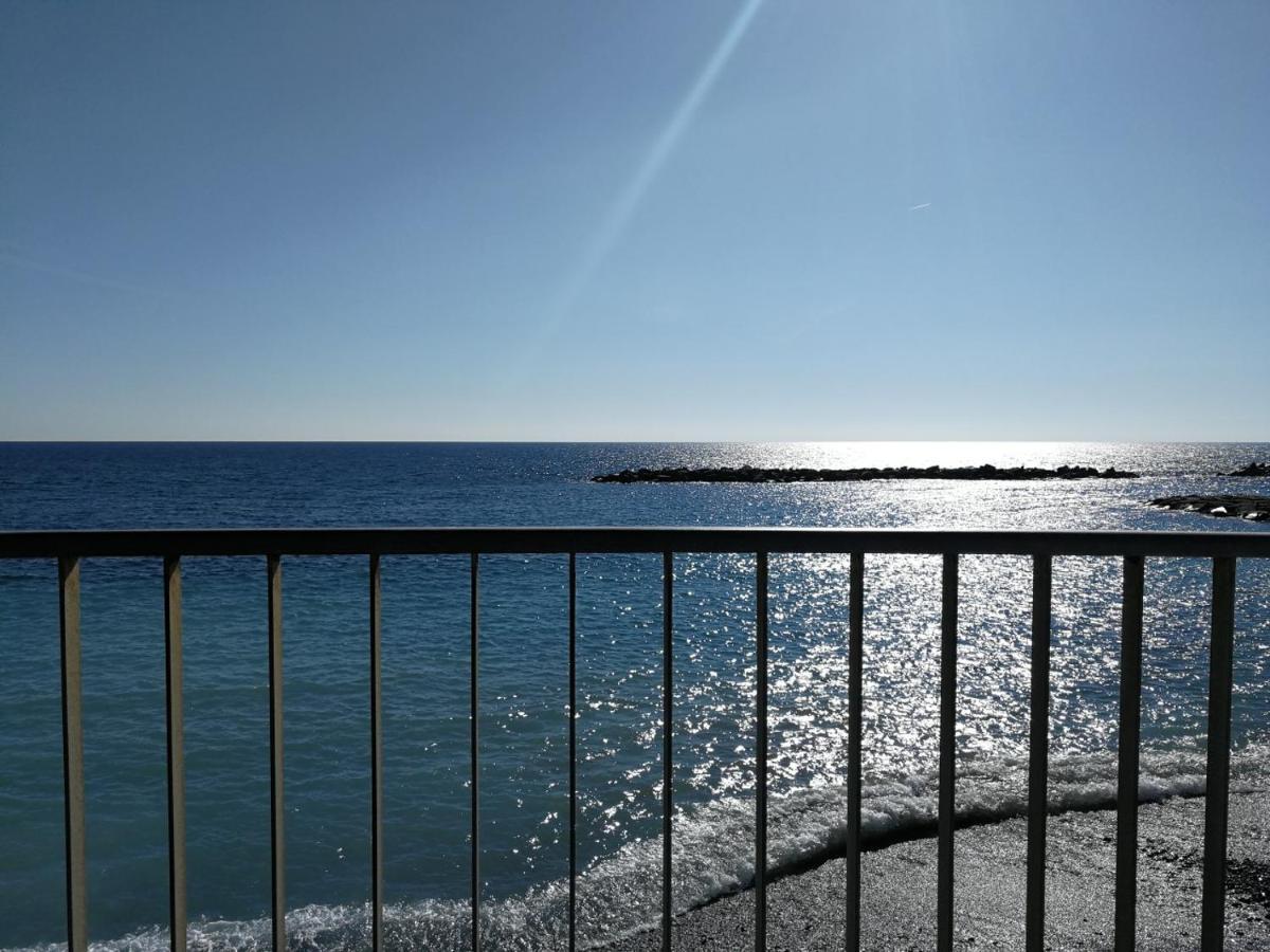 Casa Fiorenza Parcheggio Privato Sanremo Luaran gambar