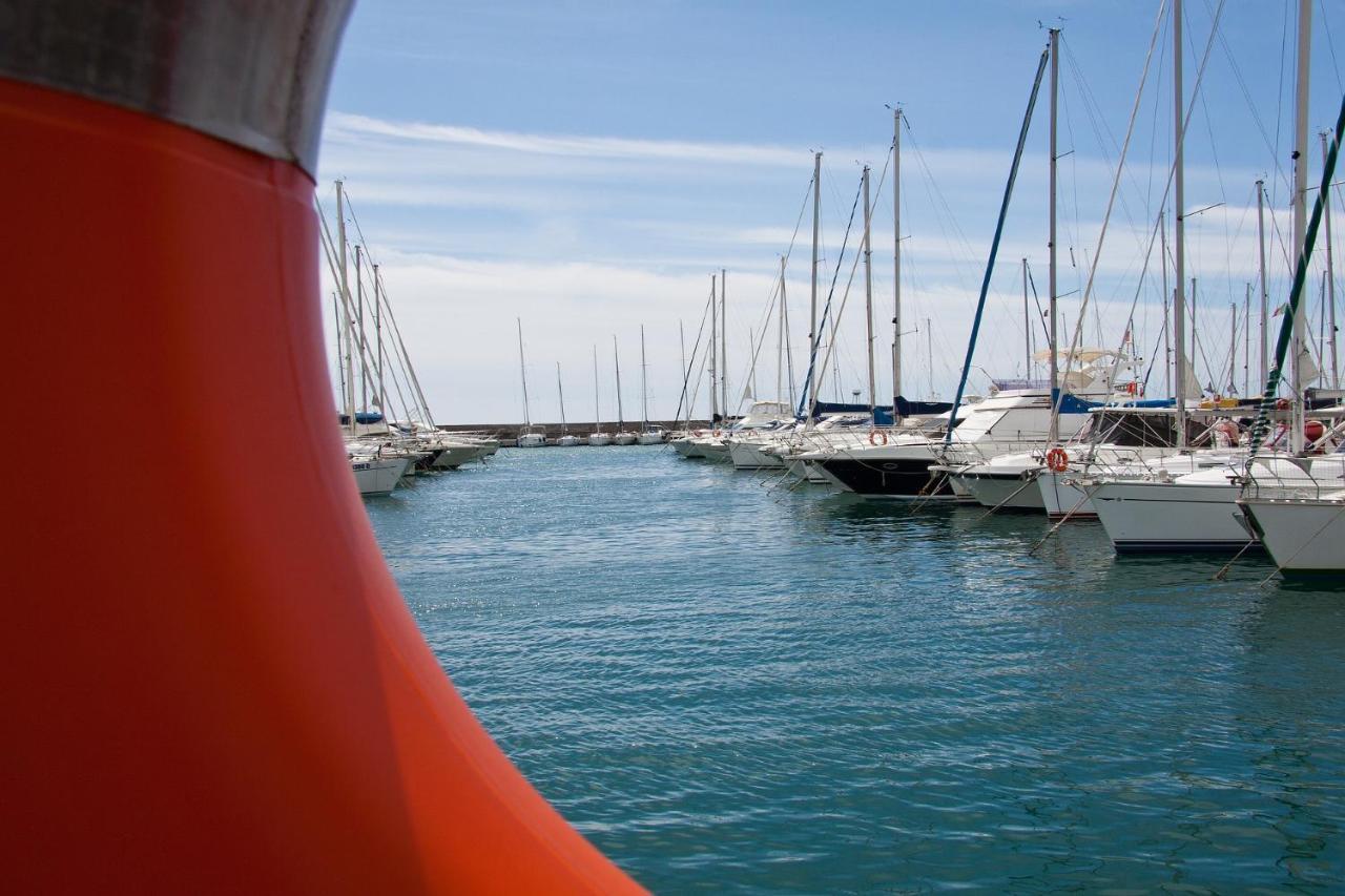 Casa Fiorenza Parcheggio Privato Sanremo Luaran gambar