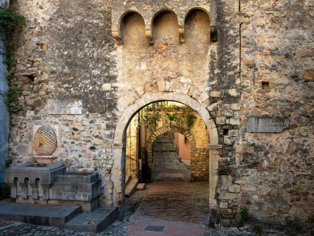 Casa Fiorenza Parcheggio Privato Sanremo Luaran gambar