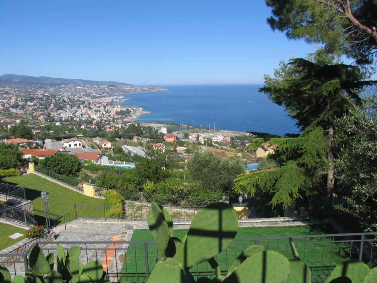 Casa Fiorenza Parcheggio Privato Sanremo Luaran gambar